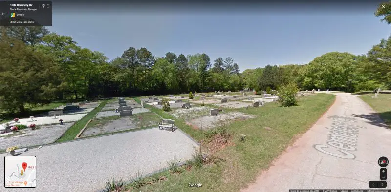 Cementerio de Hawkins Barb