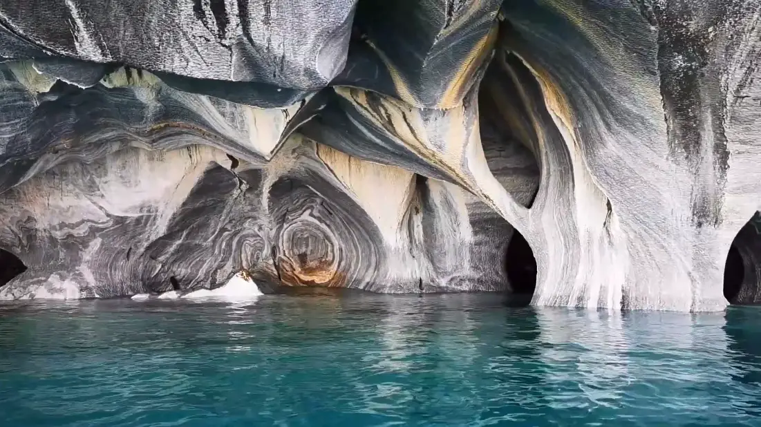 4 cuevas impresionantes del mundo