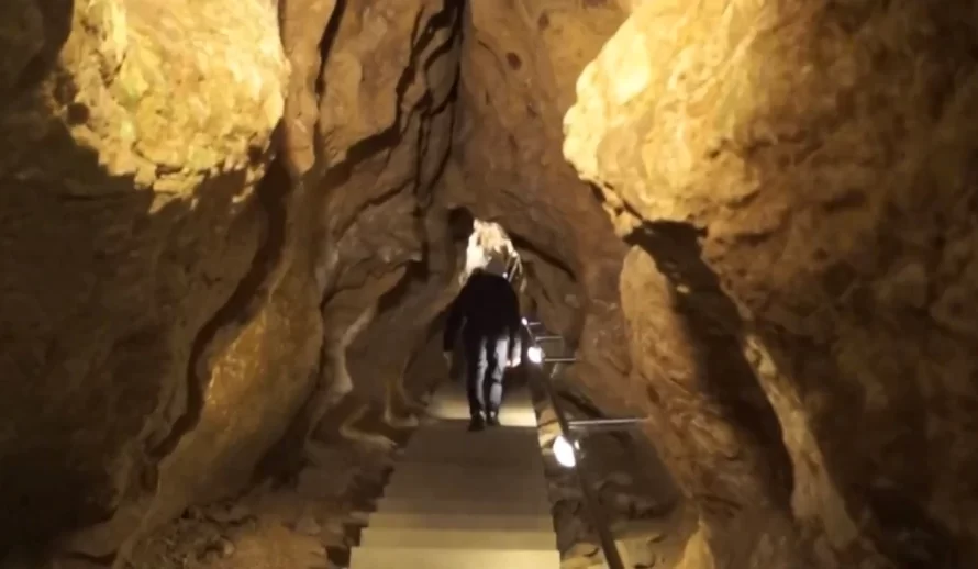 Cueva Pálvölgy en Budapest, Hungría