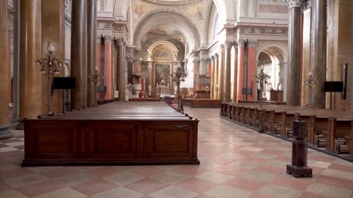 interior basilica eger