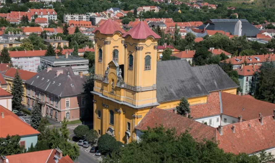 Iglesia franciscana de Eger, en Hungría