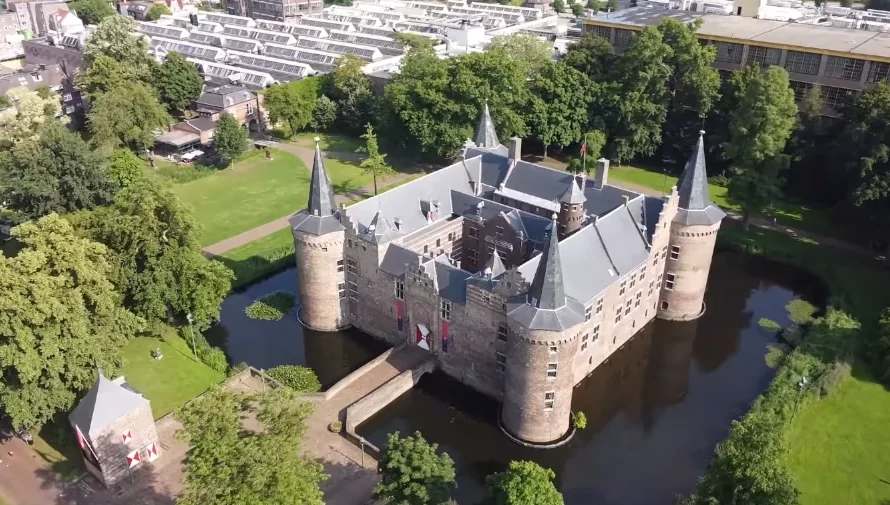 Castillo de Helmond en Brabante Septentrional, Países Bajos