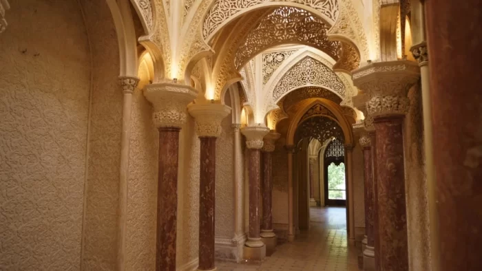 interior palacio Monserrate