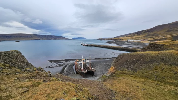 barcos abandonados islandia